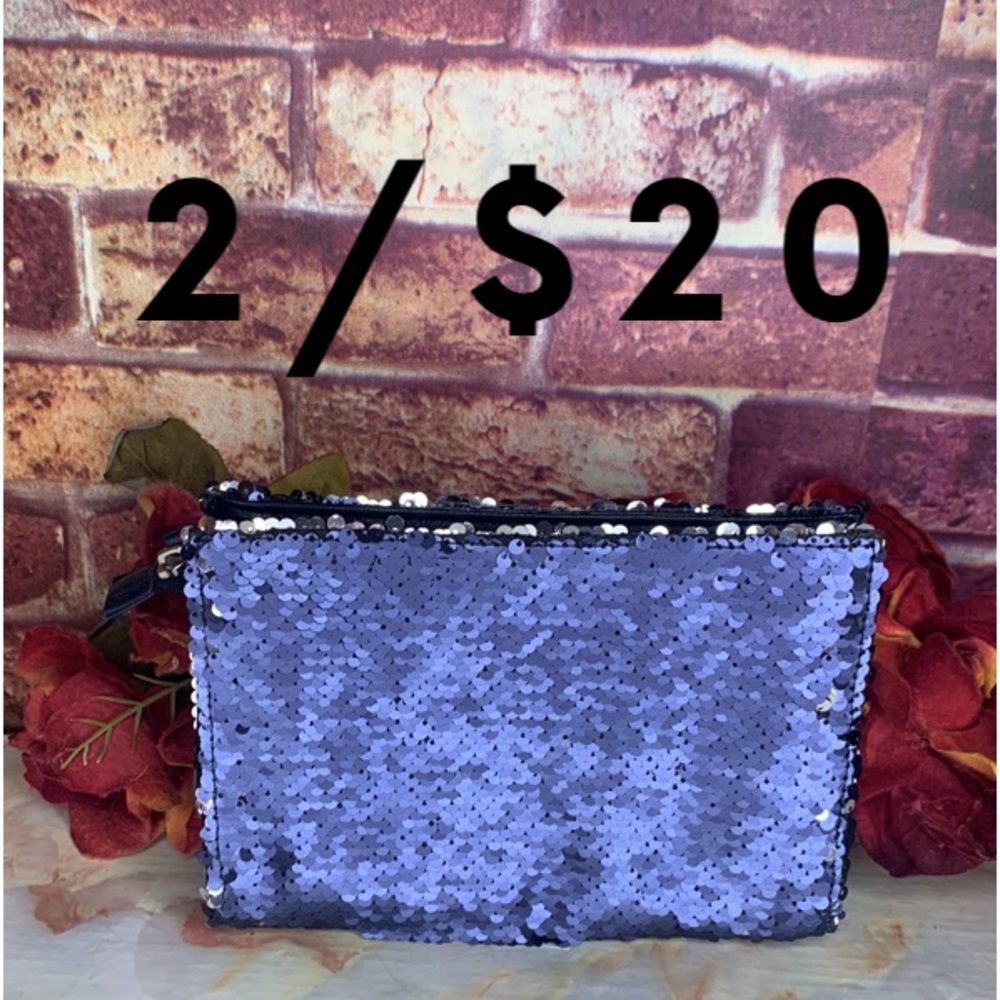 Sequined Color Changing Blue and Silver Cosmetic Bag